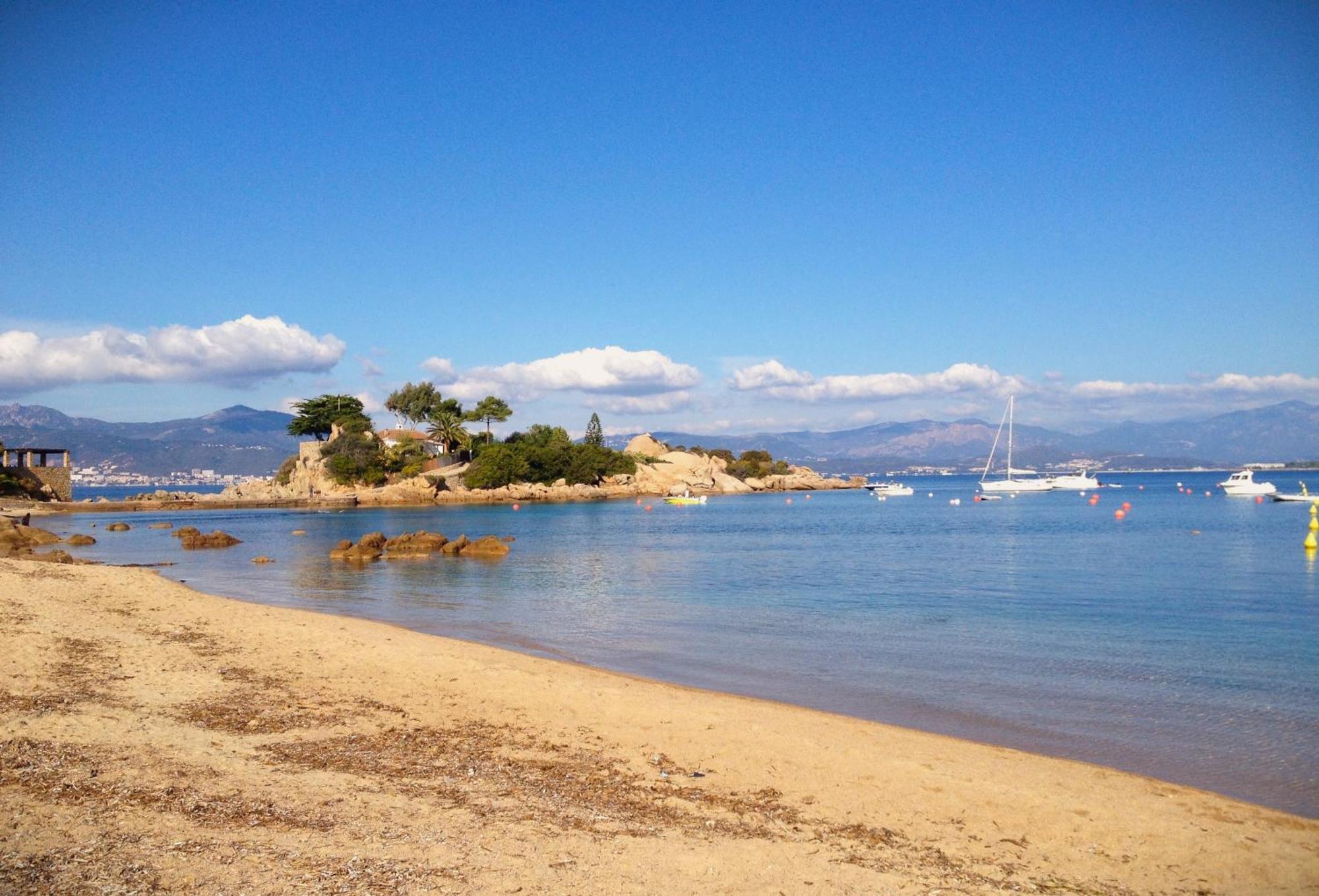 Grand T2 Standing Ajaccio Proche Centre Et Plages Vue Panoramique Parking Prive 외부 사진
