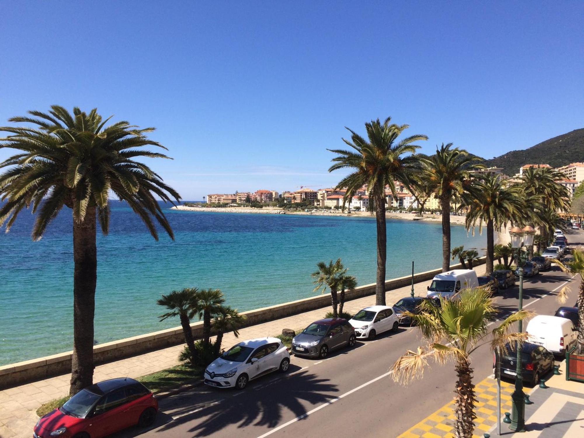 Grand T2 Standing Ajaccio Proche Centre Et Plages Vue Panoramique Parking Prive 외부 사진